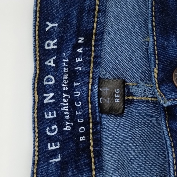 Legendary by Ashley Stewart Bootcut Jeans size 24, 31" inseam, dark wash - Picture 3 of 11